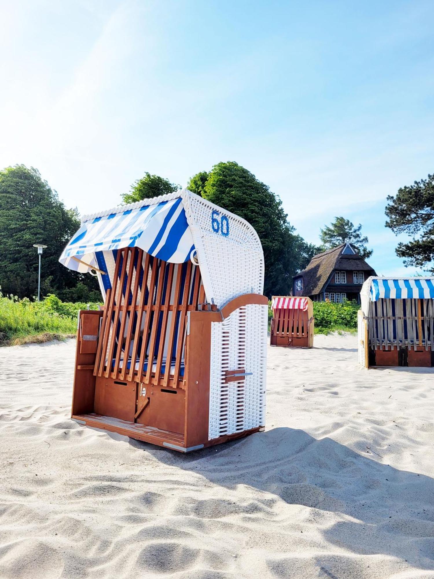 Strandnahe & Hochwertige Ferienunterkunft, Mit Gartenzugang, Parkplatz Und Fahrradunterstellplatz 샬베우츠 외부 사진